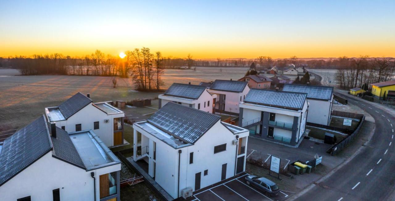 Apartments Sunrise Бановци Экстерьер фото